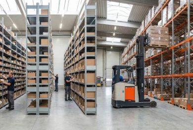 Estanteria de carga media o pesada