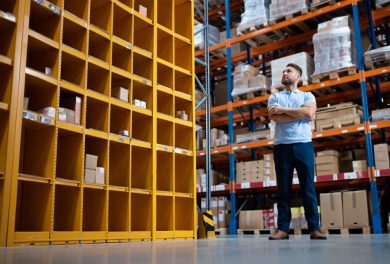 evitar sobredimensionamiento al elegir la estanteria de carga manual